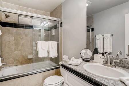 Awesome 3Br 2Bth 1 Block To Beach C2 Ньюпорт-Бич Экстерьер фото