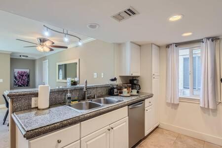 Awesome 3Br 2Bth 1 Block To Beach C2 Ньюпорт-Бич Экстерьер фото
